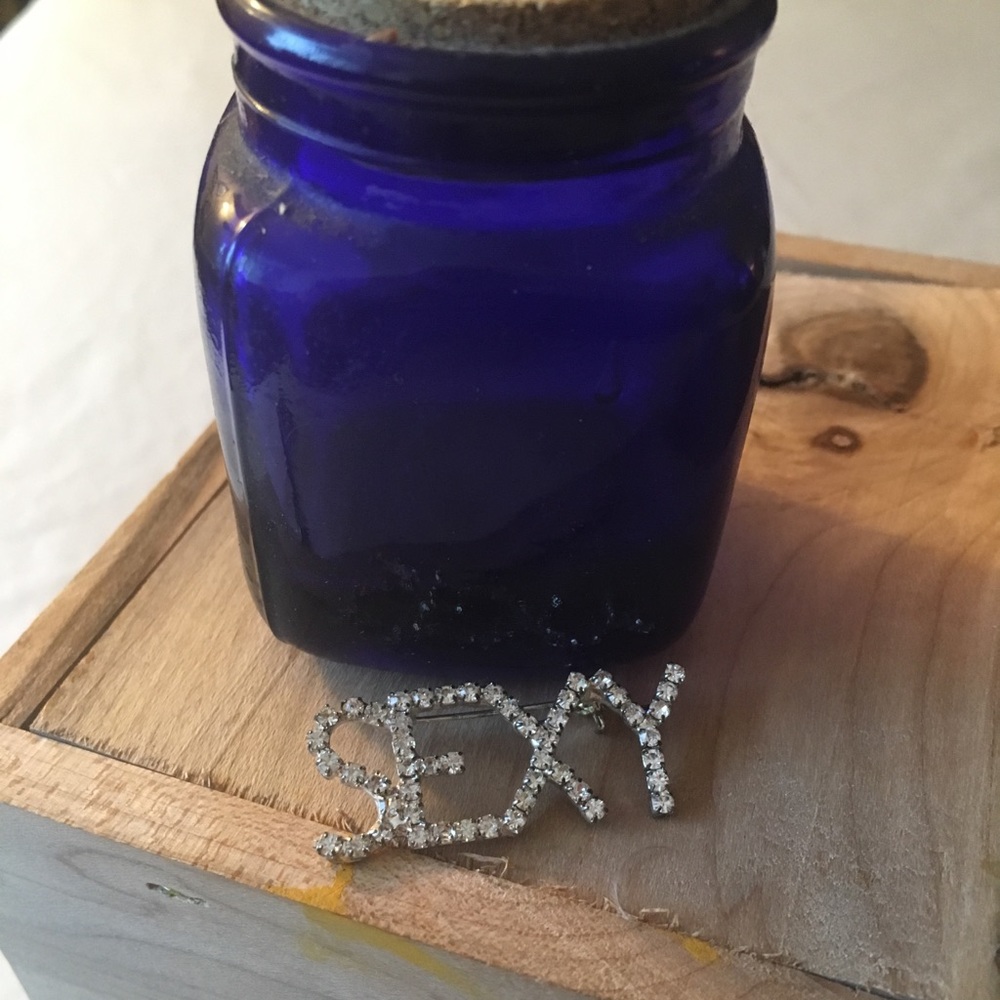 Vintage Sexy pin